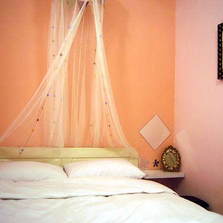 Love Hostel Tainan Exterior foto